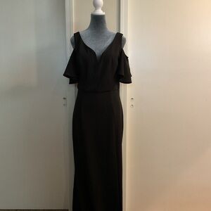 🌻 Nikibiki Black Off the Shoulder Dress
